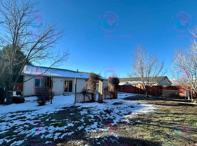 Building Photo - 1 Month Free!!! Beautiful 3BR 2 Bath home with RV Parking!