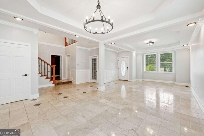 Building Photo - 1578 Lincoln Ave SE