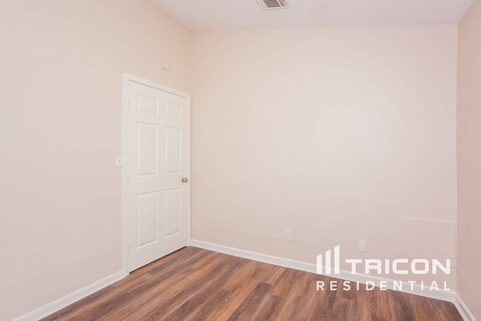 Building Photo - 3103 Kelling St