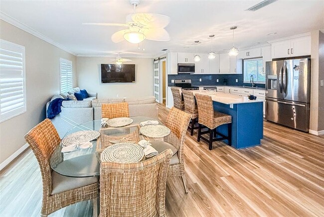 Building Photo - 1900 Benjamin Franklin Dr