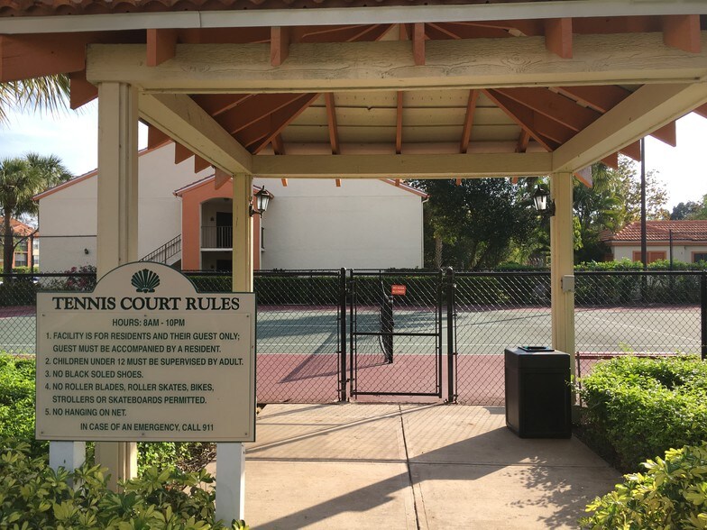 Tennis Court - 13561 Eagle Ridge Dr