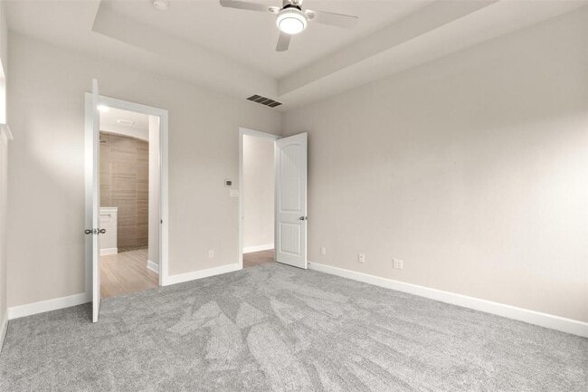 Building Photo - 1725 Rolling Heights Ln