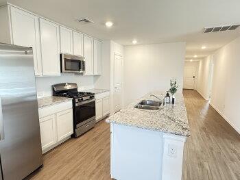 Building Photo - 2013 Paper Birch Pl