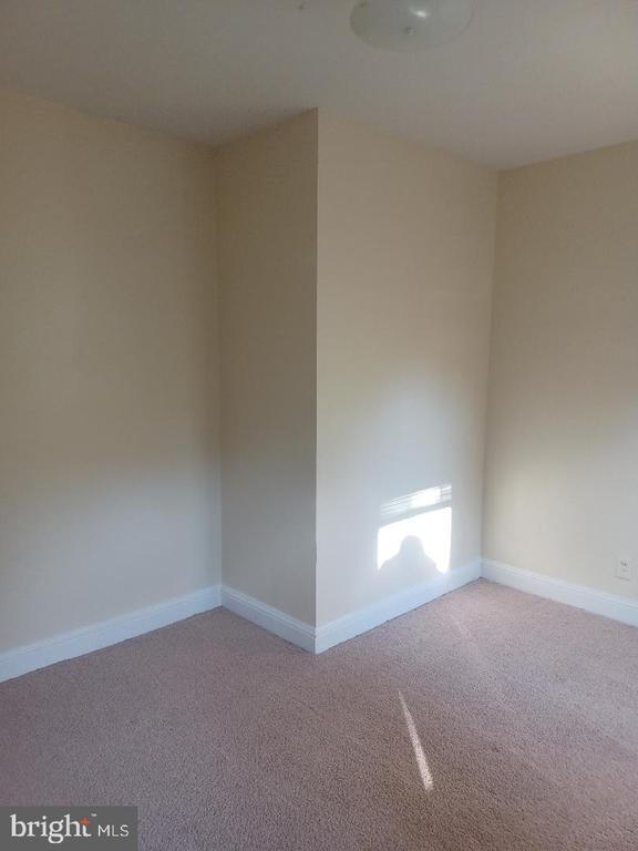 Building Photo - 515 Carter St