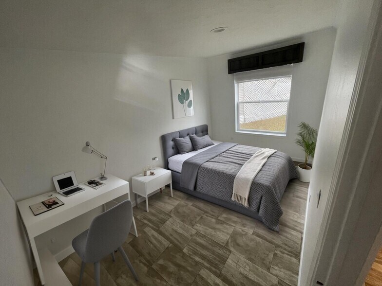 Building Photo - 16 Belmar St