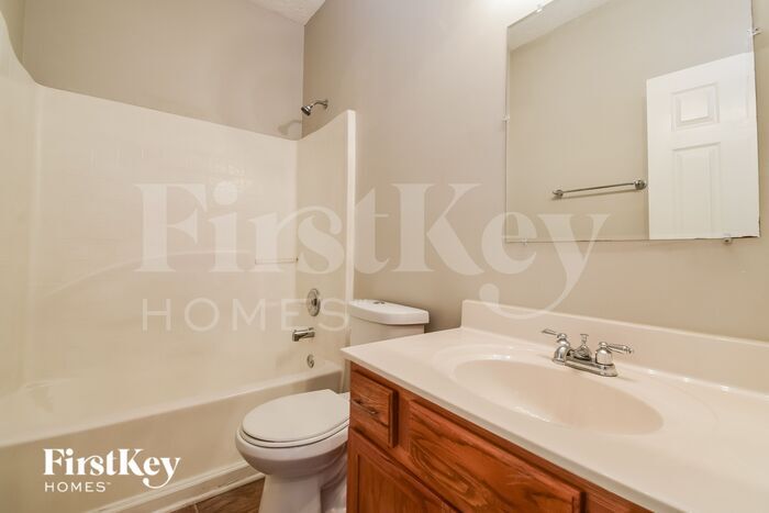 Building Photo - 6759 Clearstream Way