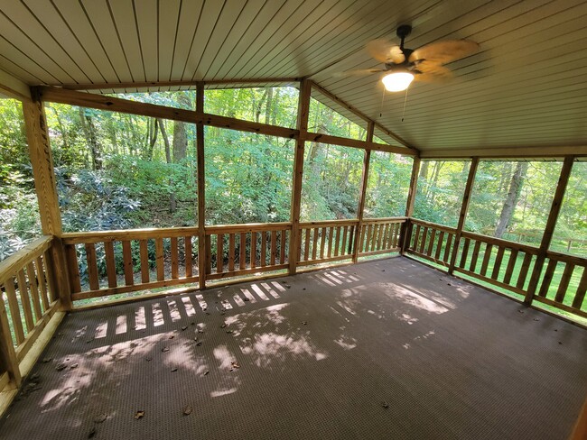 Building Photo - 66 Lundy Ln