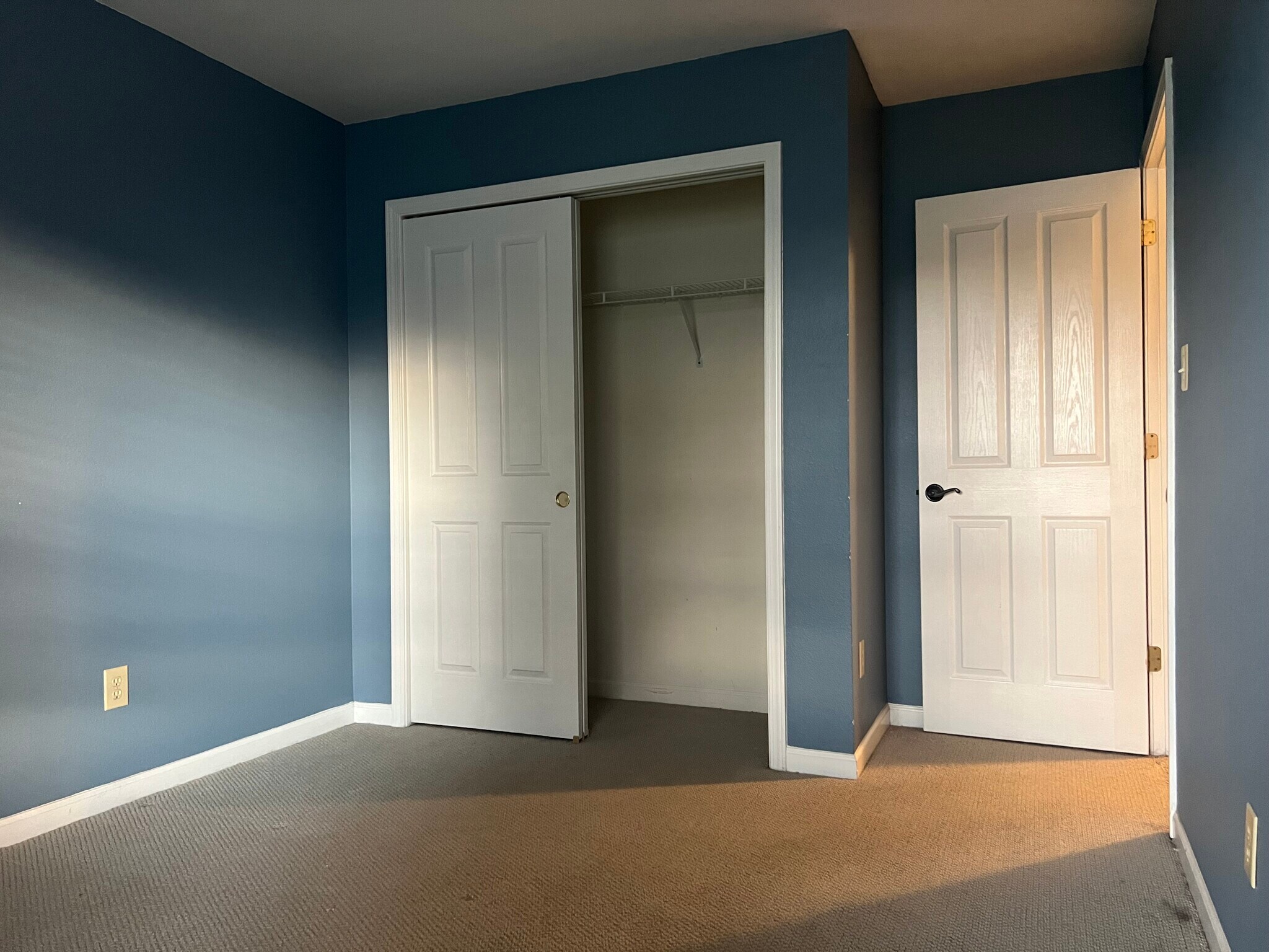 Guest Bedroom 2 - 227 Lakemoore St