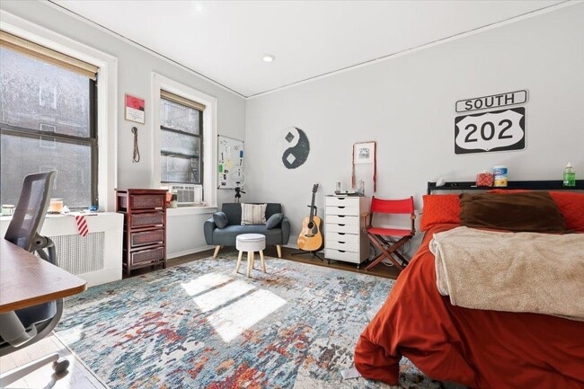 Building Photo - 56 Glenwood Ave