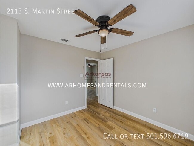 Building Photo - 2113 S Martin St