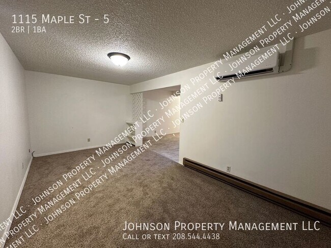 Building Photo - 1115 Maple St