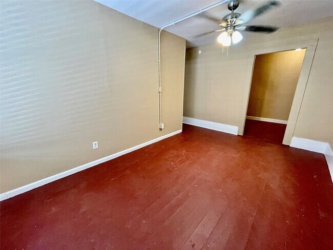 Building Photo - 1814 Ave M 1/2