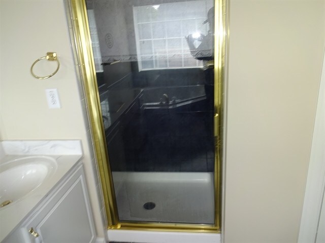 Building Photo - 3222 Thornecreek Dr