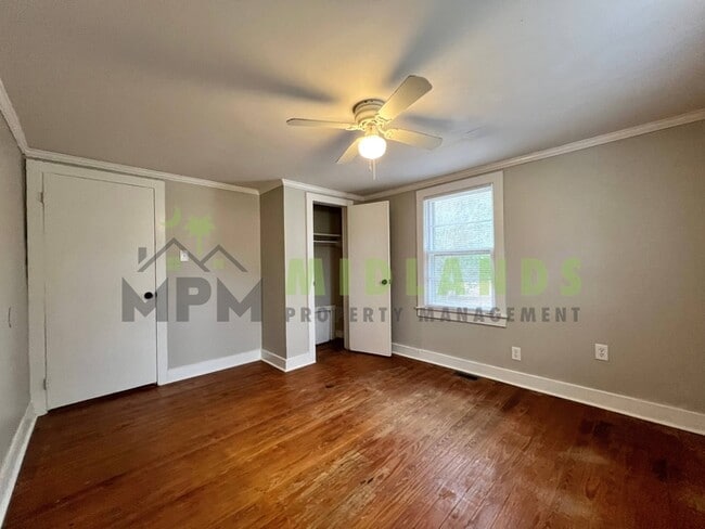 Building Photo - 135 Rivelon Rd