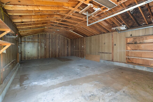 Building Photo - 806 Washington Ave