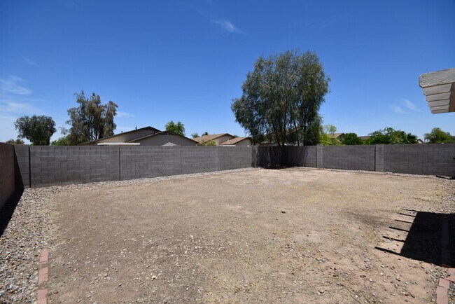Building Photo - 3 Bed 2 Bath Single Level Home in Johnson Ranch! $1800 per month Plus fees