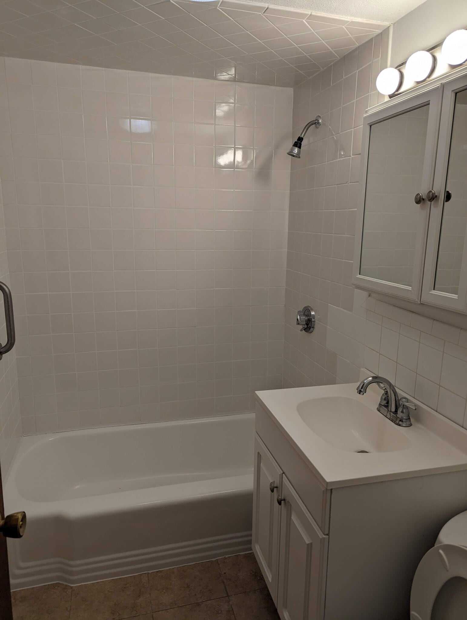 Building Photo - 525 Highland Ave