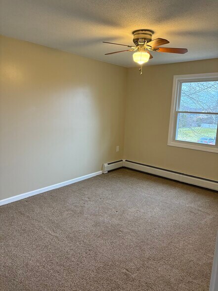 Building Photo - 31 Bishop Ave