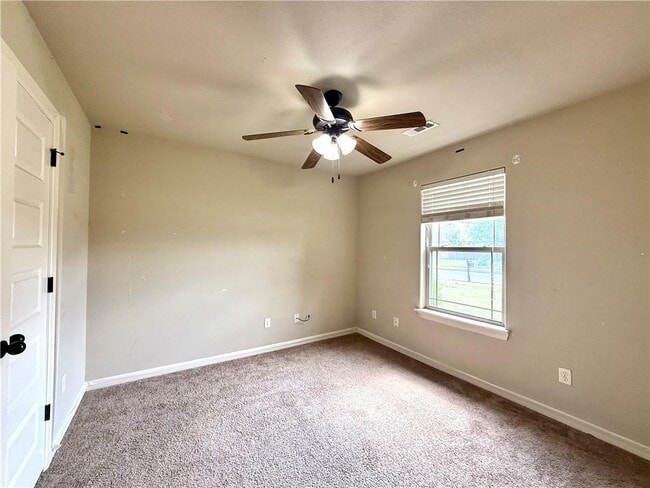 Building Photo - 1010 Messina Way