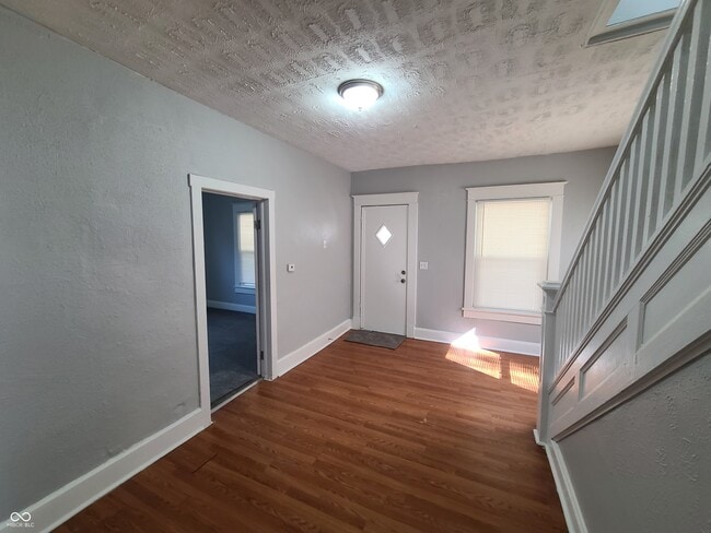 Building Photo - 4054 Byram Ave