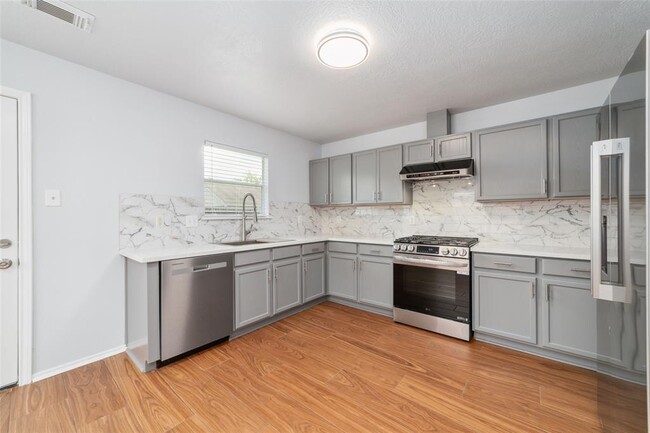 Building Photo - 12111 Country Orchard Ln