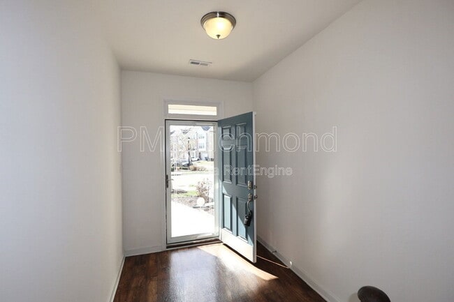 Building Photo - 12005 Rubystone Dr