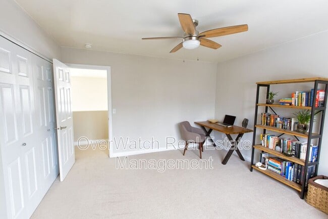 Building Photo - 16439 Mills Park Cir
