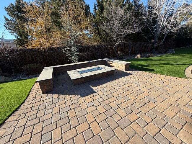 Building Photo - 1199 Manzanita Ln