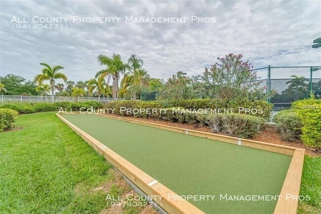 Building Photo - VillageWalk/Spacious/Great Amenities