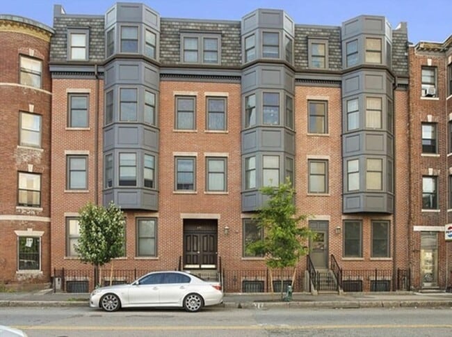Building Photo - 877 Harrison Ave