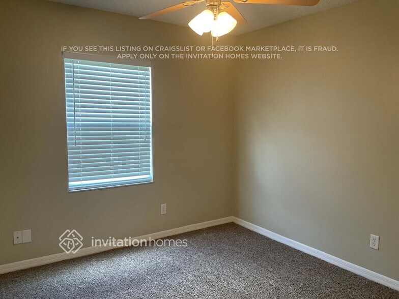 Building Photo - 1240 Sleepy Hollow Ln