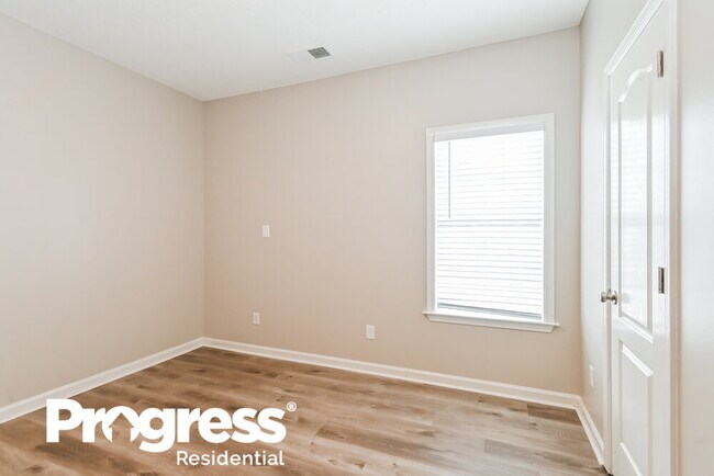 Building Photo - 10345 Autumn View Cove