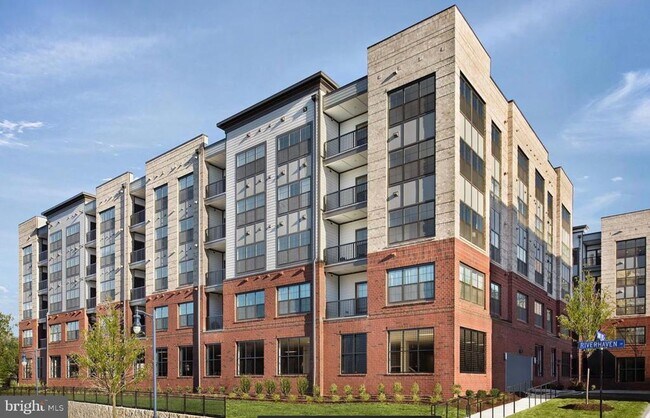 Building Photo - 106 St Ives Pl