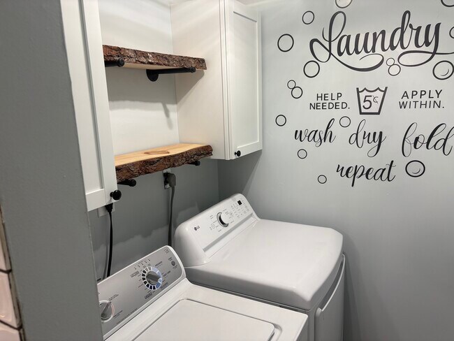 Building Photo - 8108 Newfield Dr