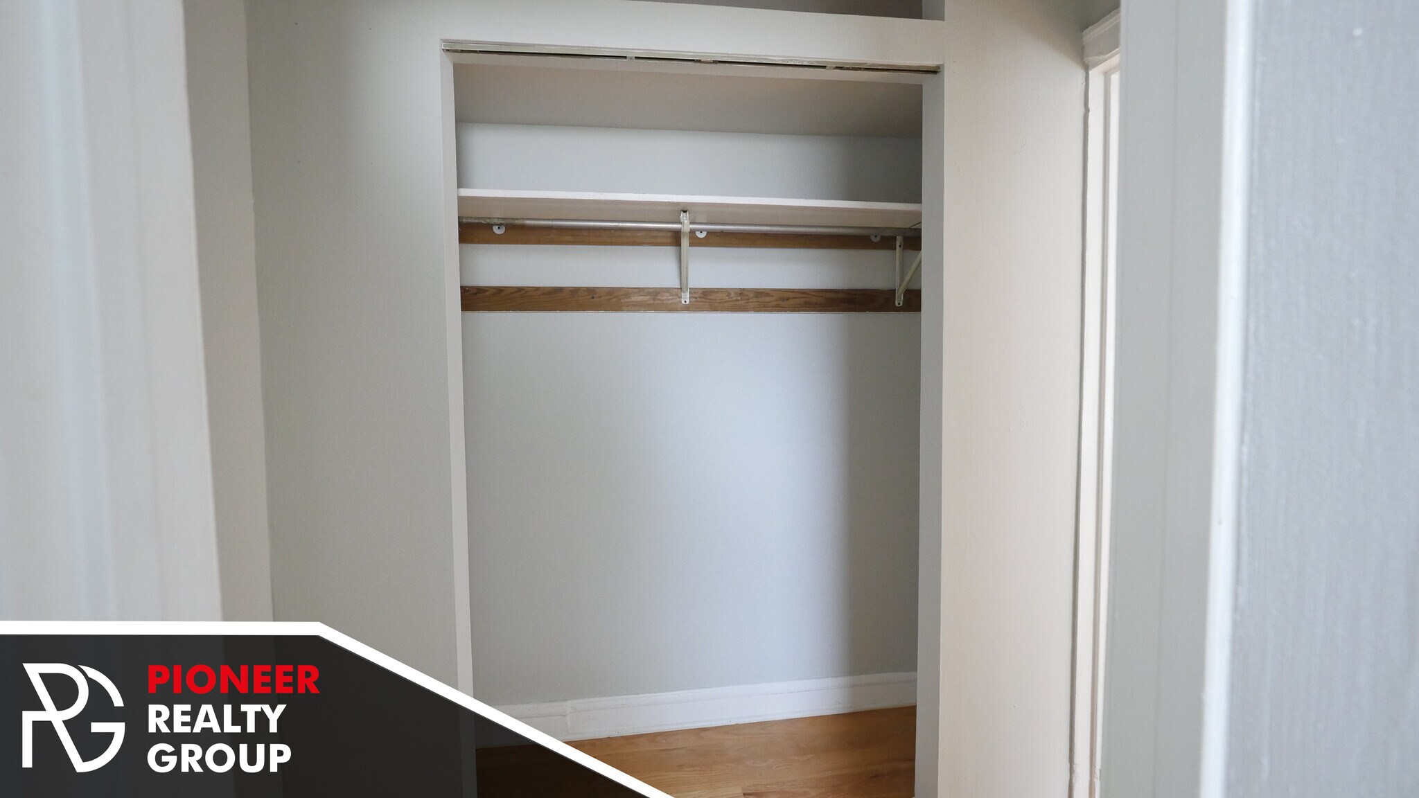 Building Photo - 2825 N Burling St