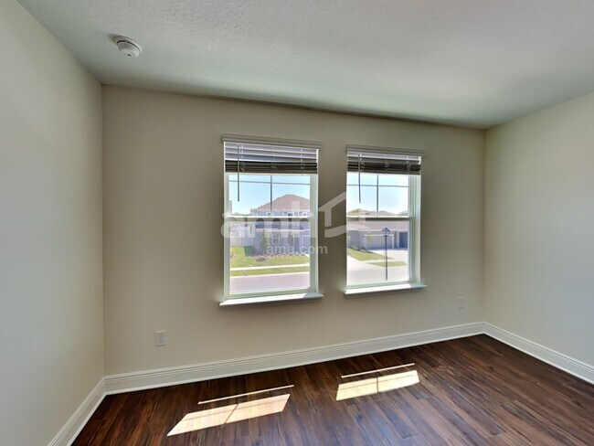 Building Photo - 914 Heavenly Dr