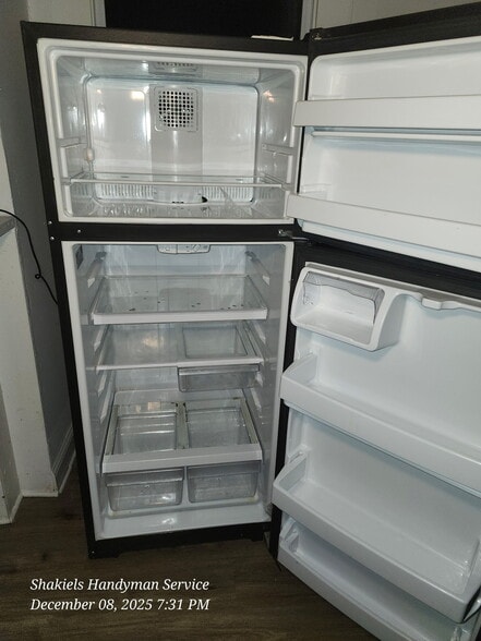 Kitchen Refrigerator - 6216 Elmwood Ave