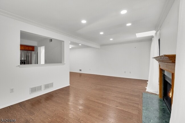 Building Photo - 48 Edgefield Dr