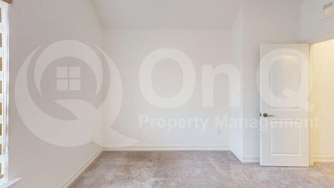 Building Photo - 6420 Pinkston Dr