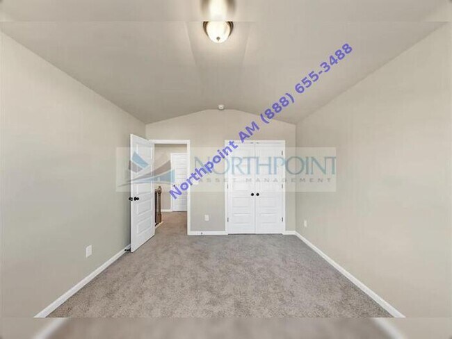 Building Photo - Beautiful Home for Lease in Locust Grove