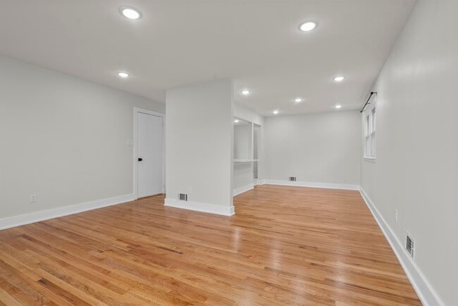 Building Photo - 238 Terrace Ave