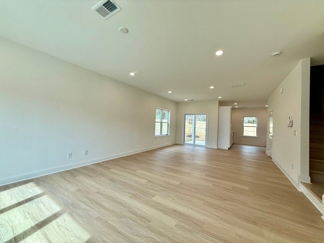 Building Photo - 5399 Toano Rd