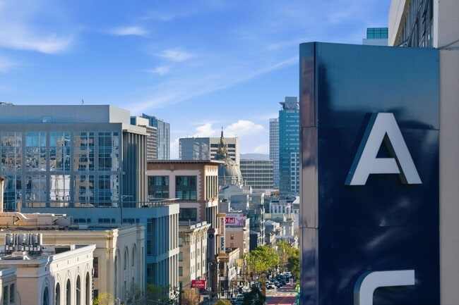 Building Photo - 1405 Van Ness Ave