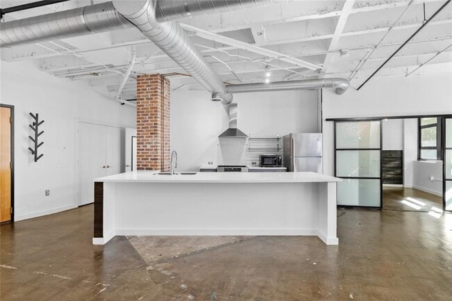Building Photo - 878 Peachtree St NE