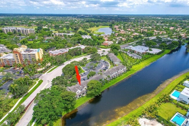 Building Photo - 205 Mallory Ct