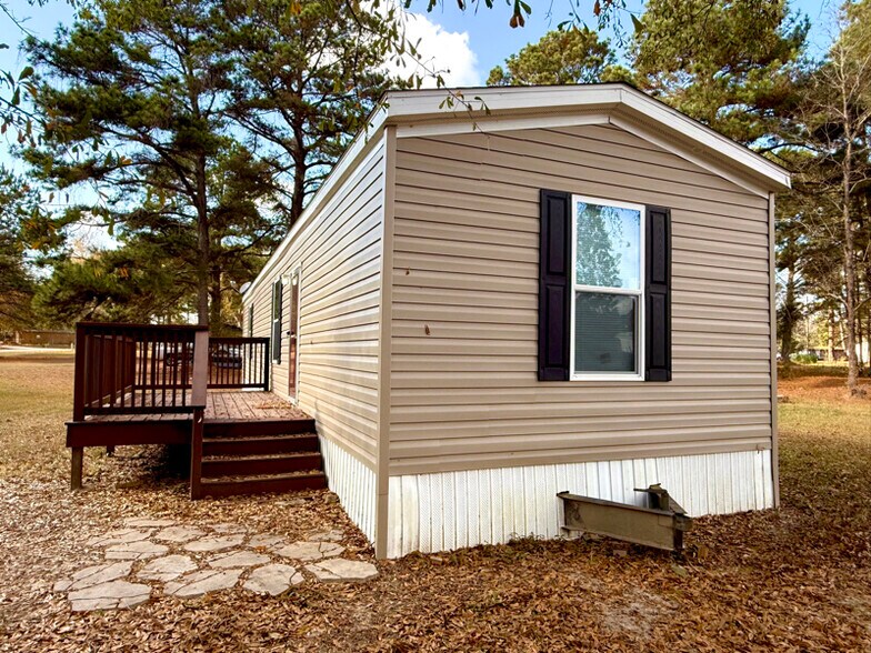 Building Photo - 130 S Blackberry Cir