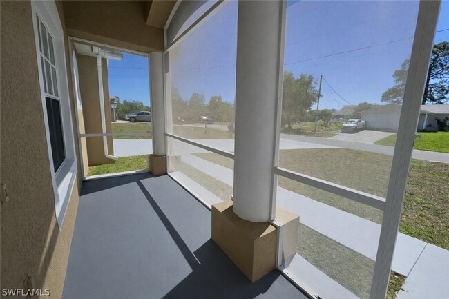 Building Photo - 2502 10th St W