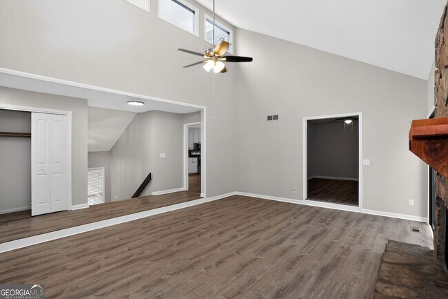 Building Photo - 3445 Johnson Ferry Rd NE