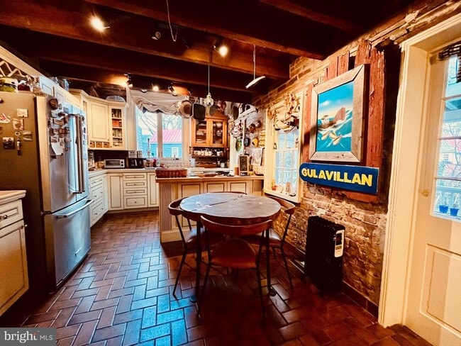 Building Photo - 30 Cornhill St