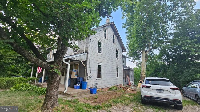 Building Photo - 340 E Baumstown Rd